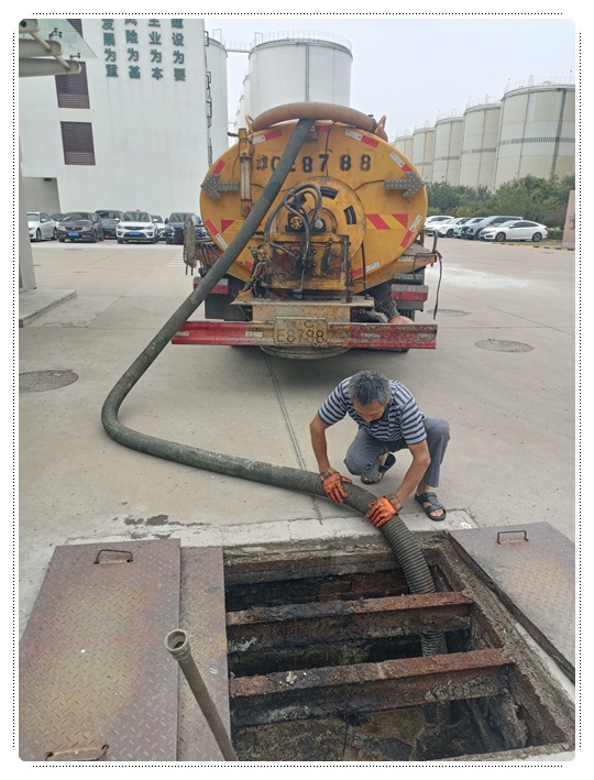 玛曲隔油池清掏